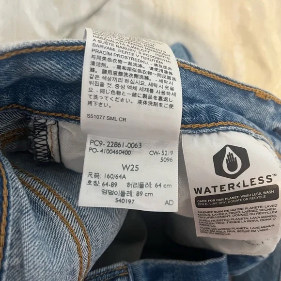 Levi's Blue High Rise Distressed Jeans - Picture 4 of 5